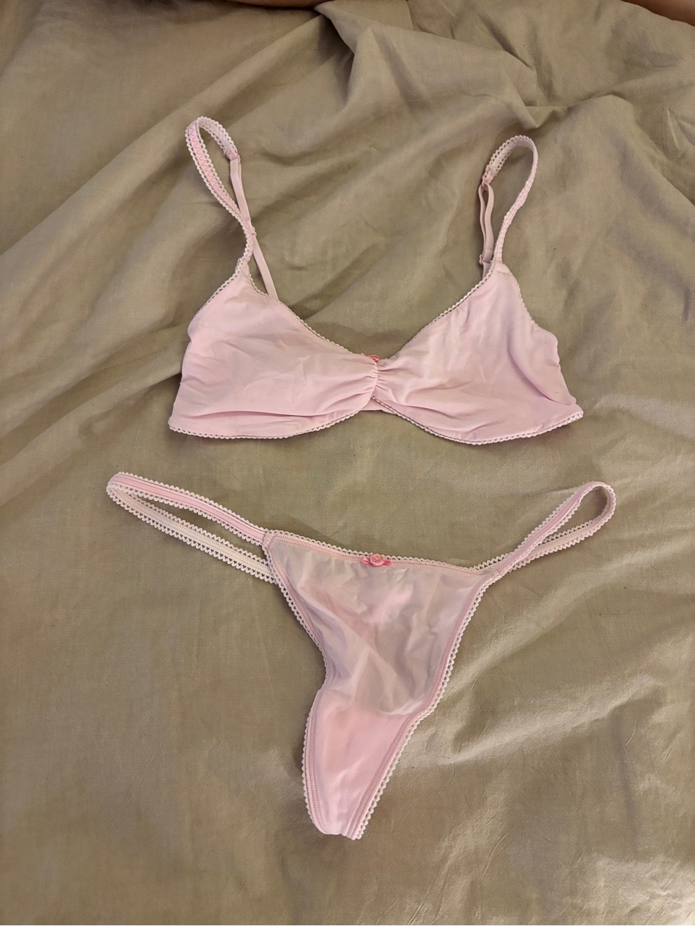 skims pink bra and under set size small